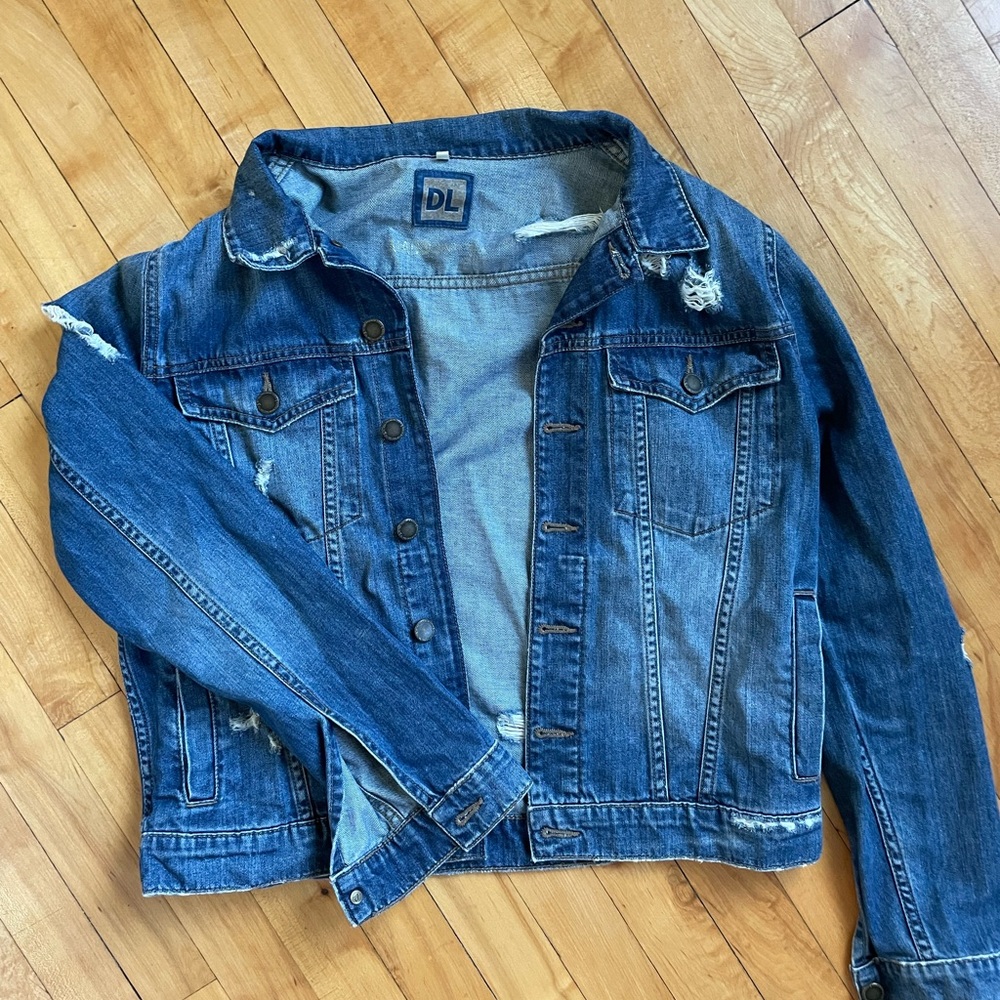 DL1961 destructed denim jacket